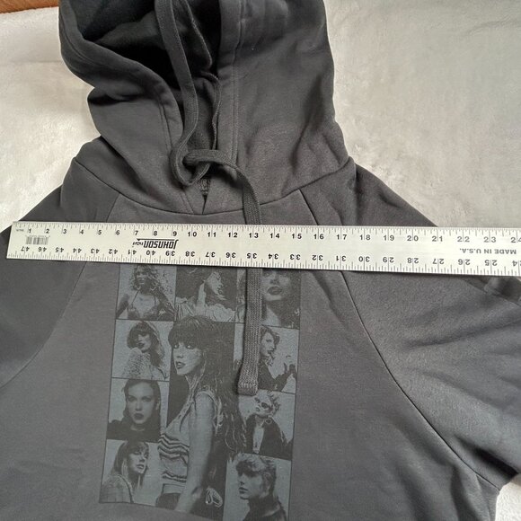 Taylor Swift The Eras Tour Black Hoodie Unisex XL Pullover Concert Merch NWOT - Picture 6 of 8